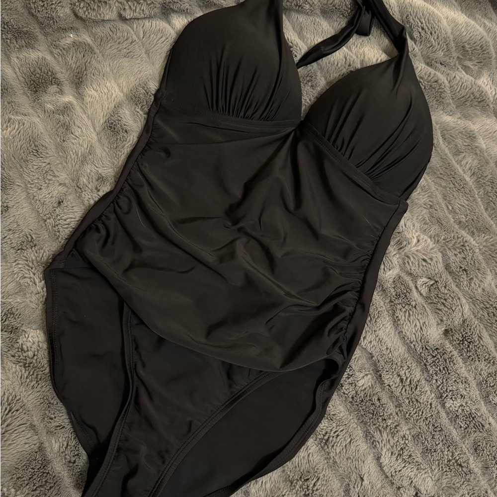 Merona one piece sz small blk swimsuit
